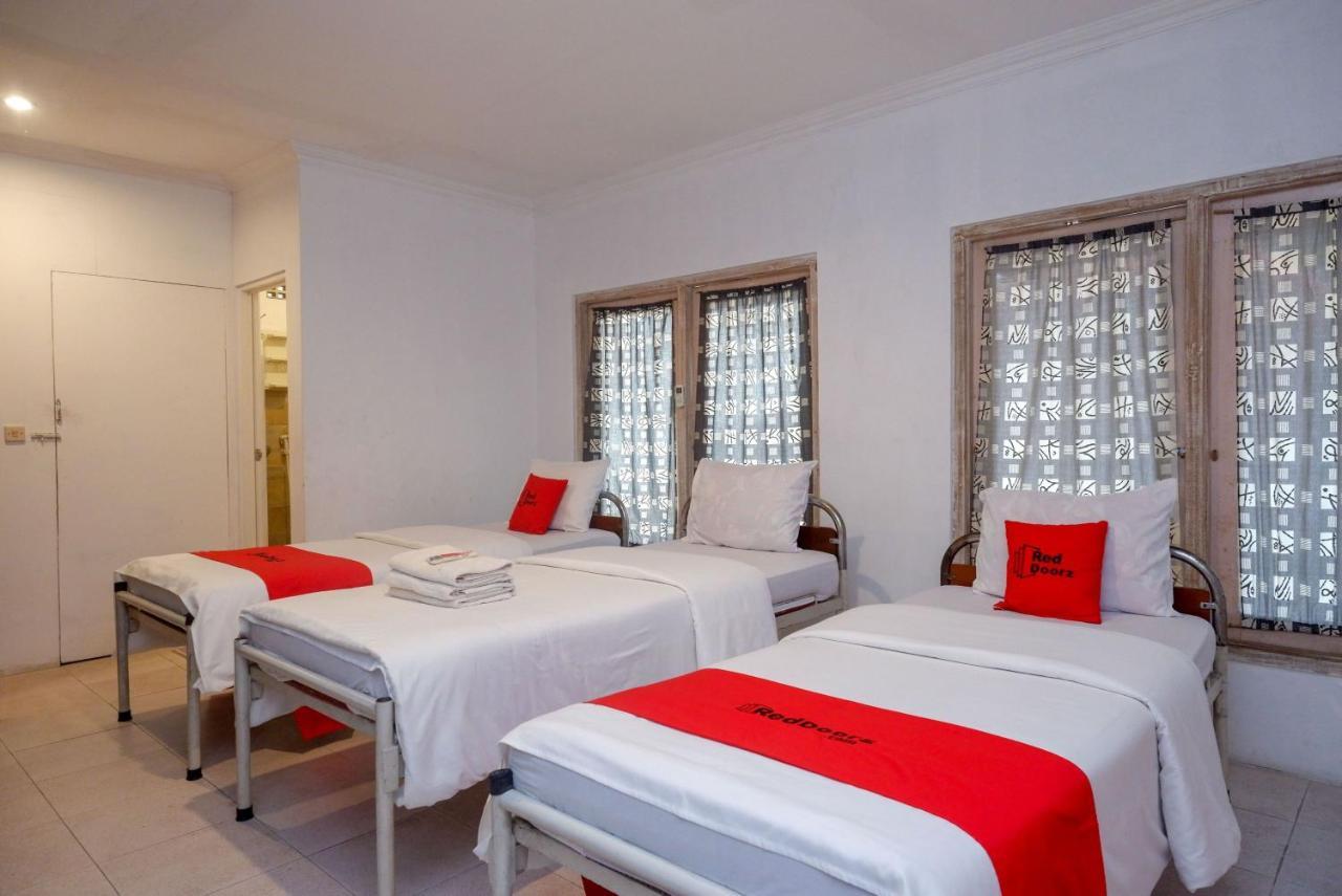 Reddoorz Syariah Near Plengkung Gading 2 Hotel Yogyakarta Exterior photo